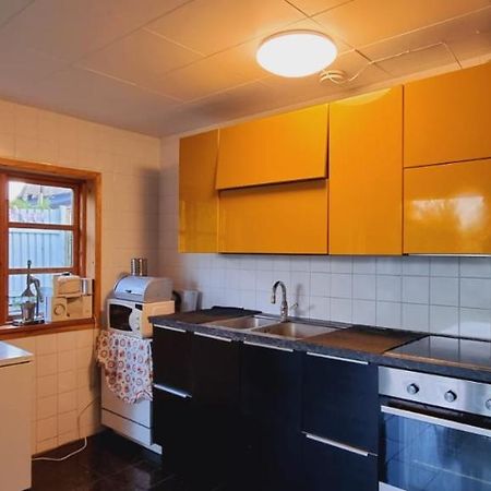 Yellow House Hostel Копенхаген Екстериор снимка